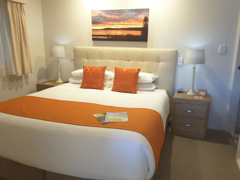 On The Terrace - Australian Directory 3