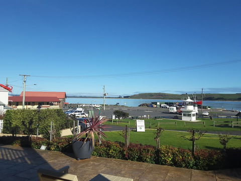 On The Terrace - Australian Directory 35