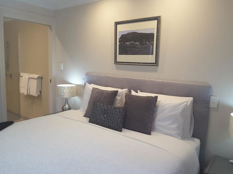 On The Terrace - Australian Directory 8