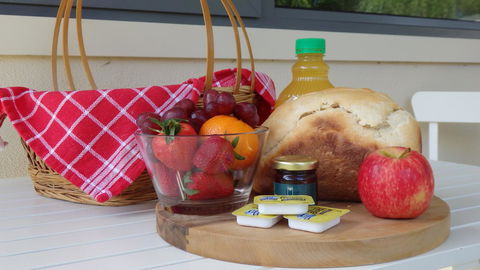 Karoola Cottage Self Contained - Australian Directory 22
