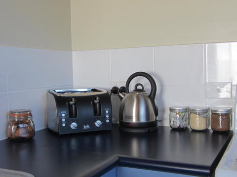 Elm Trees Accommodation @ Ross - Australian Directory 20