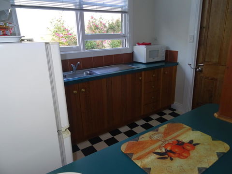 Highbury Apartments - Australian Directory 44