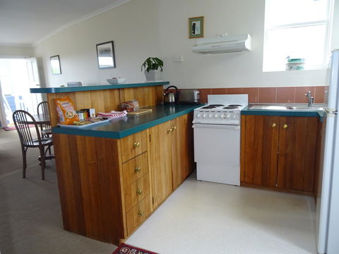 Highbury Apartments - Australian Directory 20