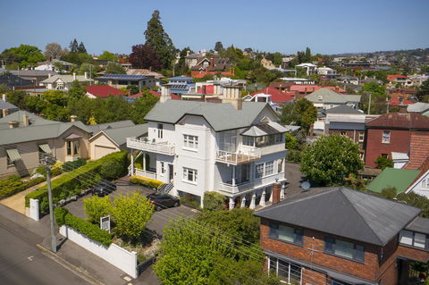 Highbury Apartments - Australian Directory 0