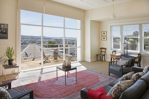 Highbury Apartments - Australian Directory 2