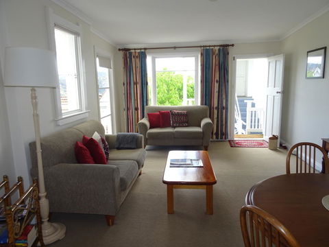 Highbury Apartments - Australian Directory 14