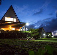 Island Breeze Motel - Australian Directory