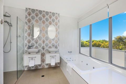 NORTHSHOR- ULTIMATE BEACH HOUSE - Australian Directory 3