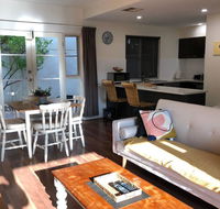 Norwood Townhouse City Fringe - Australian Directory