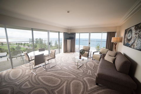 Novotel Wollongong Northbeach - Australian Directory 1