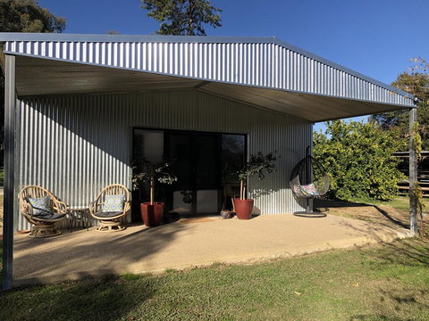 Oak Lane Guest House & Farm Stay - Australian Directory 2