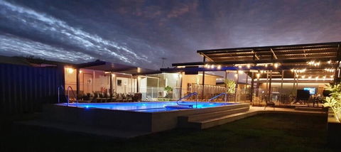 Oasis Newman - Australian Directory 1