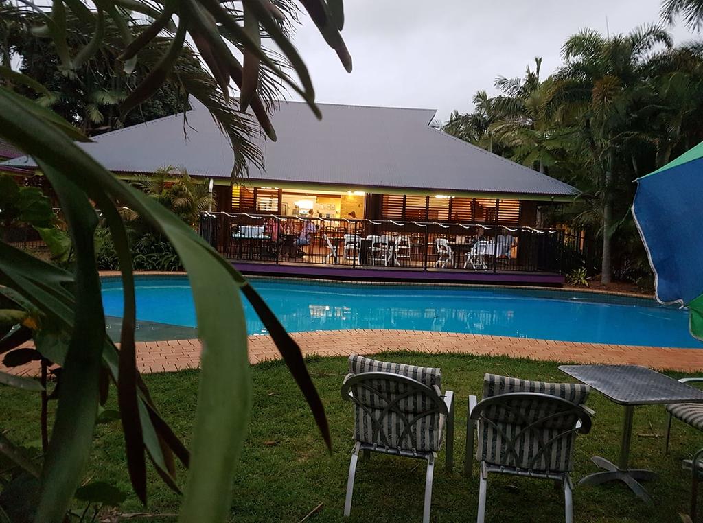 Coochiemudlo Island QLD Australian Directory