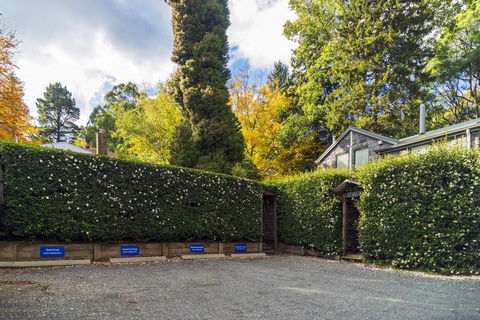 Observatory Cottages - Australian Directory 3
