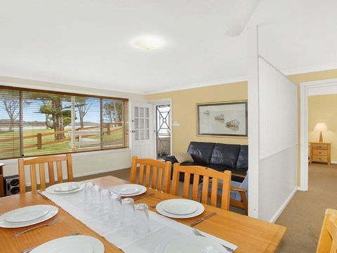 Ocean Blue Apartment Five - Ground Floor Apartment - Australian Directory 0