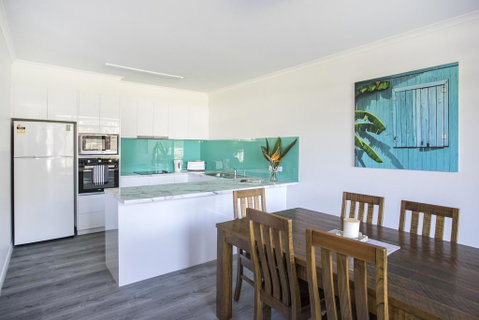 Ocean Breeze - Fathoms 3 - Australian Directory 1
