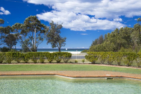 Ocean Breeze - Fathoms 3 - Australian Directory 3