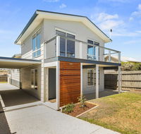 Ocean Chill 10 Minutes Drive to Phillip Island Pet Friendly Family Home Sleeps 8 - Australian Directory