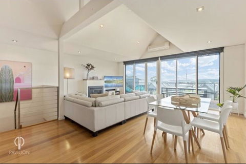 Ocean Grove House With Fantastic Ocean Views - Australian Directory 3