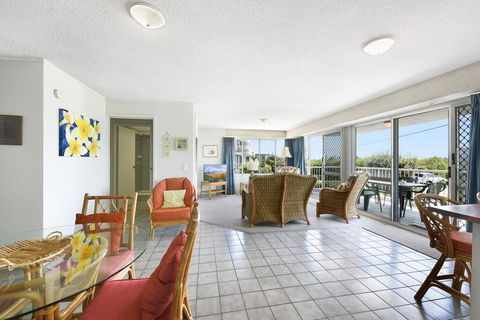 Ocean Shores 2 - 2/60-64 Peregian Esplanade - Australian Directory 1