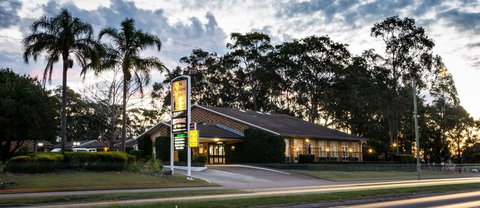Old Maitland Inn - Australian Directory 1