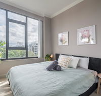 Olympic Park near Qudos Bank Arena King Bed 1BR 1Bath Sleeps 6 Air-cond parking - Australian Directory