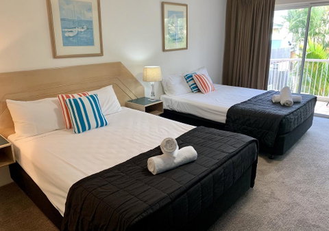 Outrigger Burleigh - Australian Directory 1