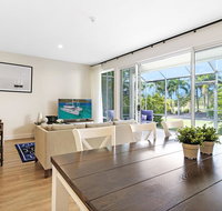 Palm Breeze - Australian Directory