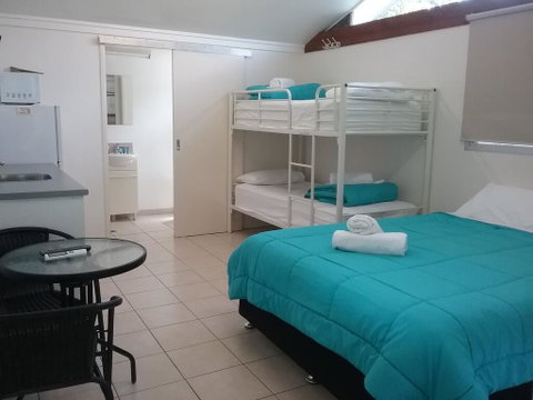 Palms Hervey Bay - Australian Directory 2