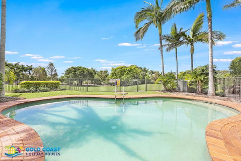 Palms Retreat - Australian Directory 0