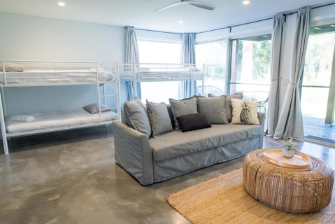Pandanas Apartments 15A - Mollymook Beach - Australian Directory 2