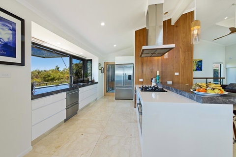 Panorama Beach House - Australian Directory 2