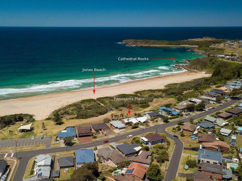 Panorama Place On Jones Beach - Australian Directory 1