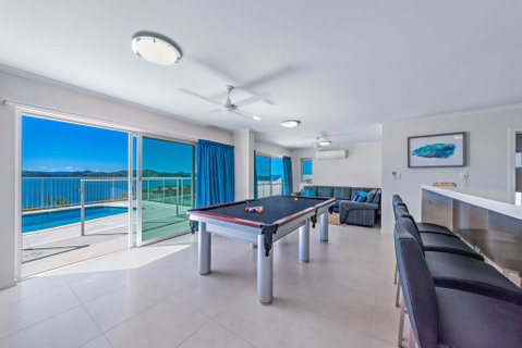 Panoramic Island Views - Shute Harbour - Australian Directory 2