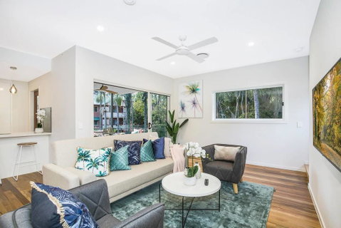 Park Avenue Townhouse Retreat Brisbane Sleeps 10 - Australian Directory 3