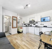Park St Walk to the Beach - Australian Directory