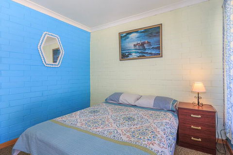 Peaceful Bay Chalet 9 - Australian Directory 1