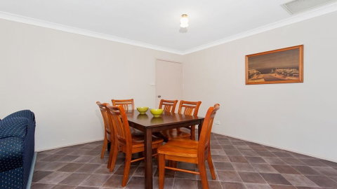 Peaceful, Quiet And So Close To The Beach! - Australian Directory 2