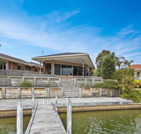 Pelican Brief - relaxing canal frontage - Australian Directory