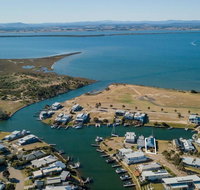 Pelican Landing - Stunning Lake King Views - Australian Directory