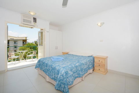 Peninsular Apartments - Australian Directory 2