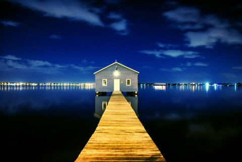 Perth City Retreat - Australian Directory 0