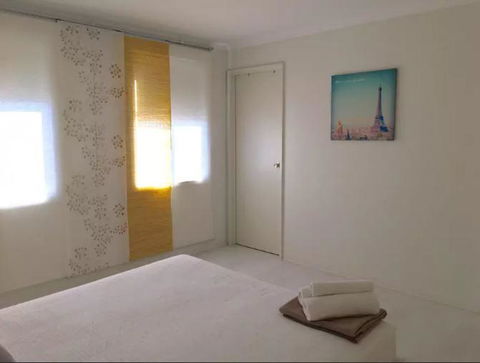 Perth Family Townhouse - Australian Directory 1