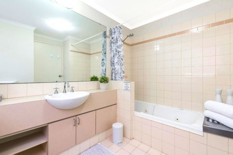 Perth West End Apartment 601 - Australian Directory 2