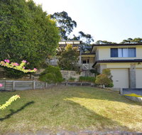 Pet Friendly Lentara St 10 - Fingal Bay - Australian Directory
