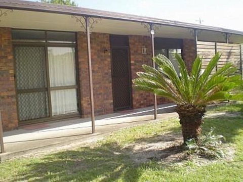 Pet Friendly Lowset Home With Room For A Boat, Wattle Ave, Bongaree - Australian Directory 0