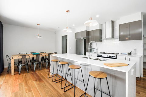 Pet Friendly, New House Peregian Breeze Drive, Peregian Beach - Australian Directory 1