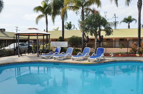 Pinjarra Resort - Australian Directory 2