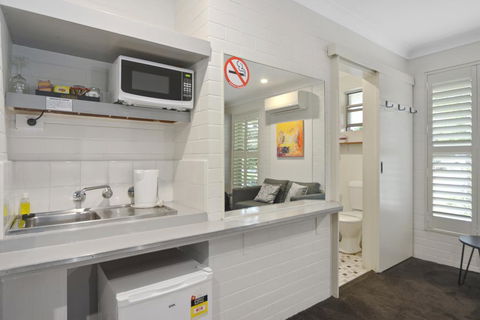 Pleasant Way River Lodge - Australian Directory 1