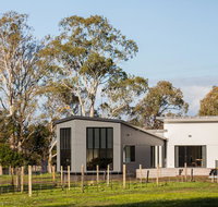 Pomonal Estate Mt Cassell Villa - Australian Directory